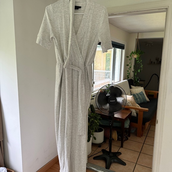 Hatch Maternity /Nursing V Neck Jumpsuit- size small - Picture 4 of 5